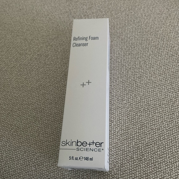 New SkinBetter science evening foam cleanser - Picture 1 of 2